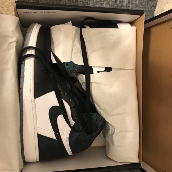 NWT *****SUPER RARE. NEVER WORN***** - Picture 2 of 8